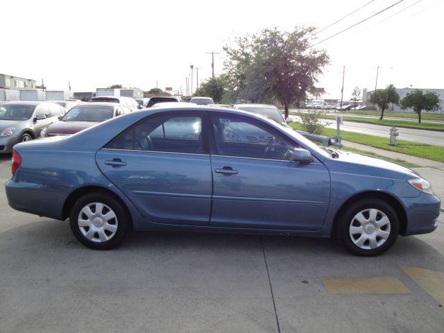 Toyota Camry 2004 photo 4