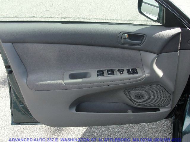 Toyota Camry 2004 photo 3