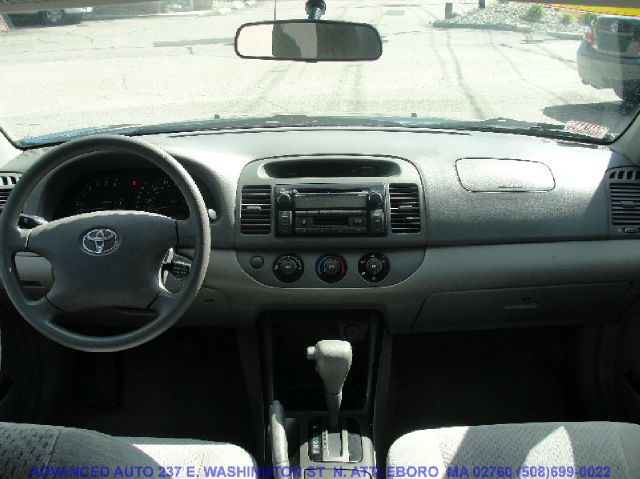 Toyota Camry 2004 photo 4