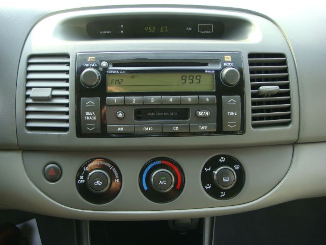 Toyota Camry 2004 photo 13