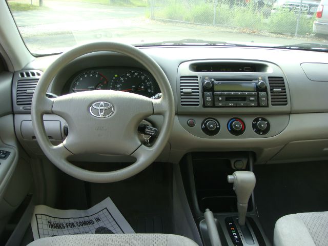 Toyota Camry 2004 photo 6