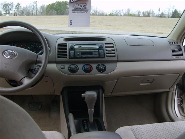 Toyota Camry 2004 photo 4