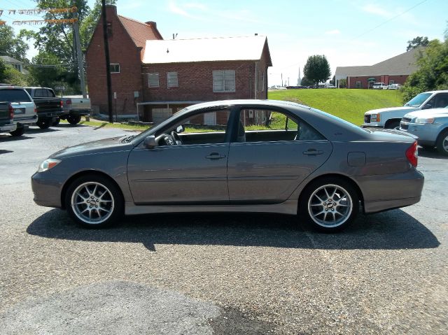 Toyota Camry 2004 photo 2