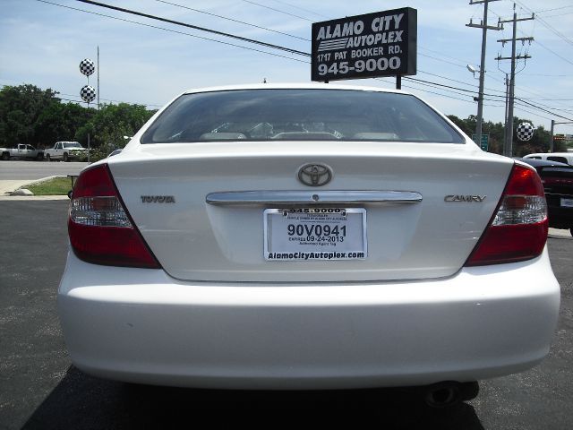 Toyota Camry 2004 photo 3