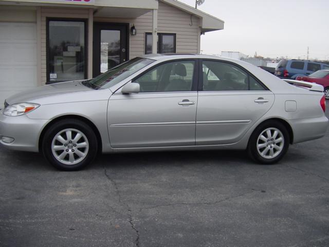 Toyota Camry 2004 photo 1