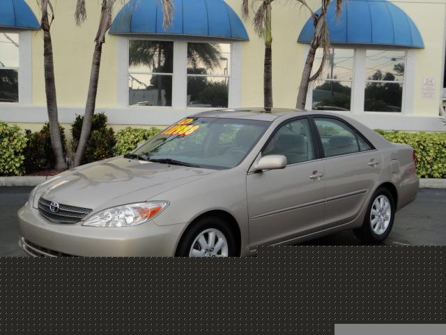 Toyota Camry 2004 photo 2