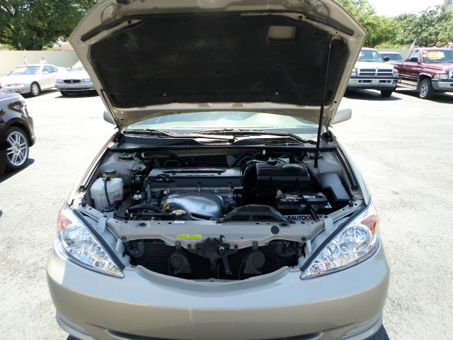 Toyota Camry 2004 photo 18