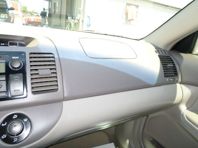 Toyota Camry 2004 photo 7