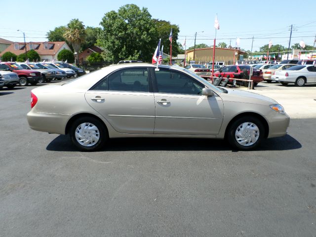 Toyota Camry 2004 photo 9