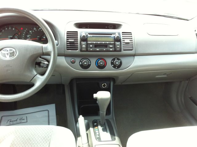 Toyota Camry 2004 photo 6