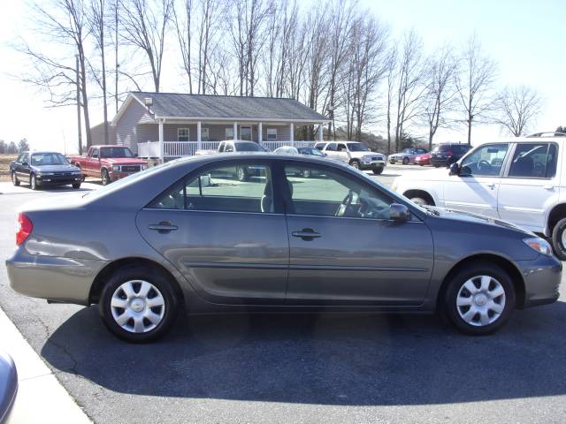 Toyota Camry 2004 photo 2