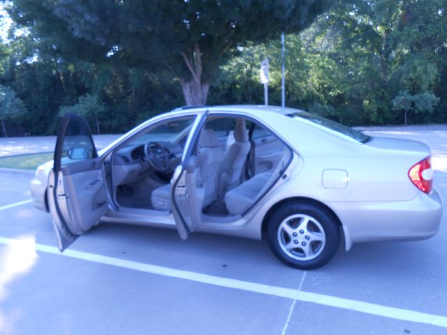 Toyota Camry 2004 photo 2