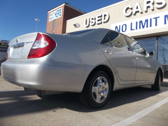 Toyota Camry 2004 photo 2