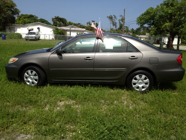 Toyota Camry 2004 photo 1