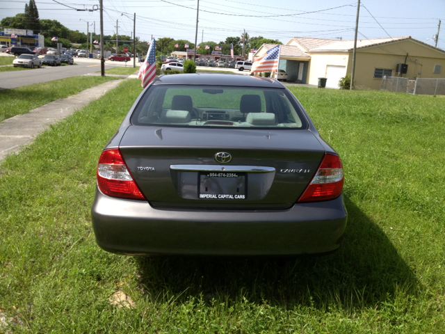 Toyota Camry 2004 photo 2