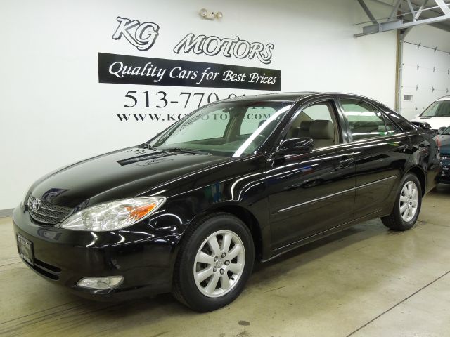 Toyota Camry Ext. Cab 6.5-ft. Bed 4WD Sedan