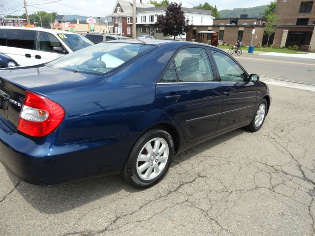 Toyota Camry 2004 photo 1