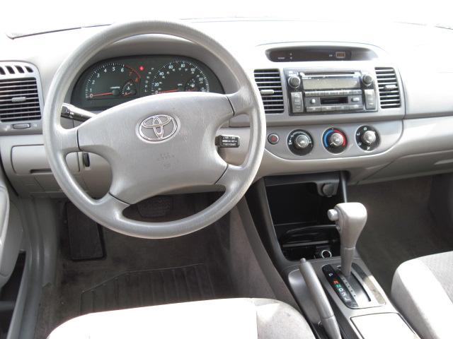 Toyota Camry 2004 photo 2