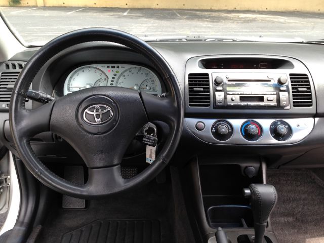 Toyota Camry 2004 photo 5