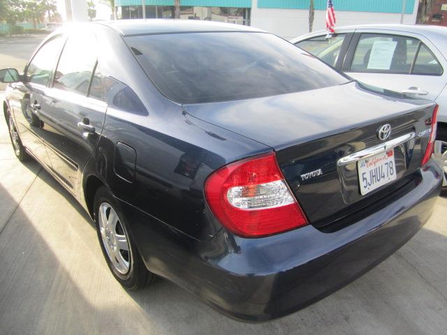 Toyota Camry 2004 photo 2