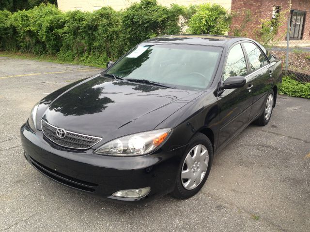 Toyota Camry 2004 photo 2