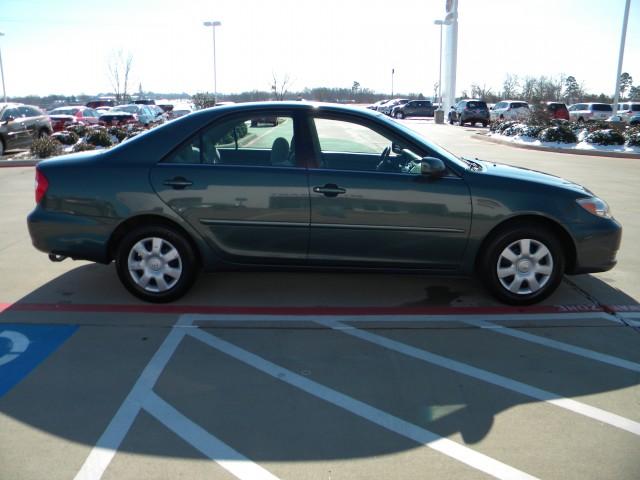 Toyota Camry 2004 photo 2