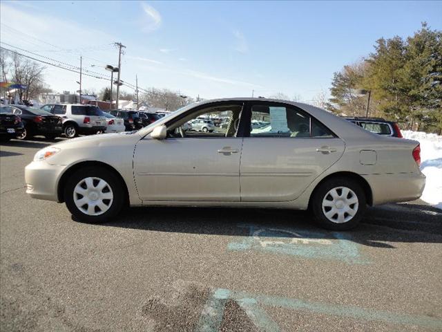 Toyota Camry 2004 photo 2