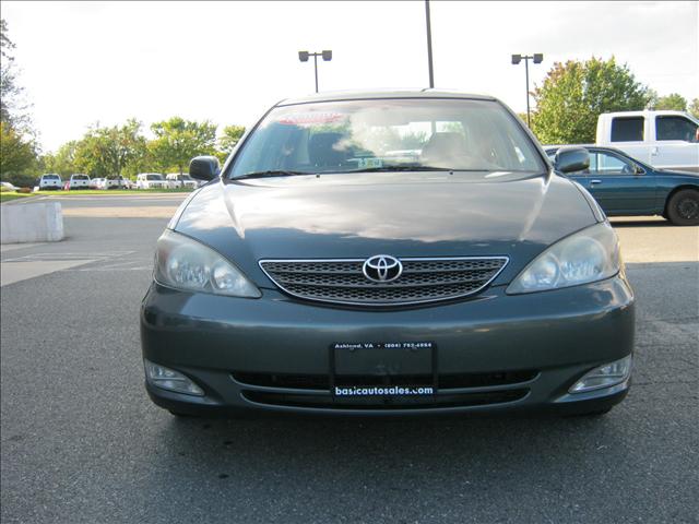 Toyota Camry SE Sedan