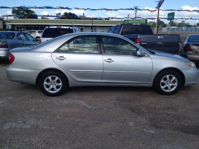 Toyota Camry 2004 photo 1