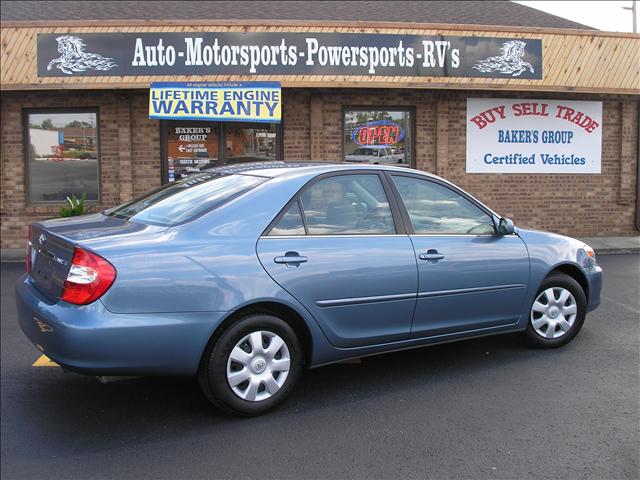 Toyota Camry 4x4 STX Sedan