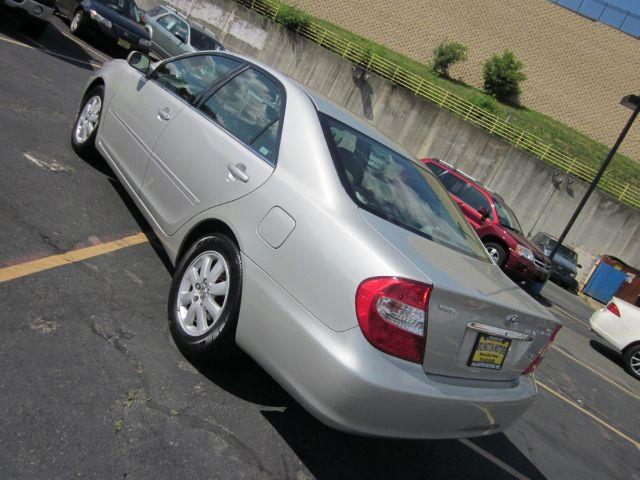 Toyota Camry 2004 photo 2