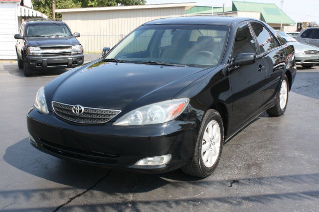 Toyota Camry SE Sedan