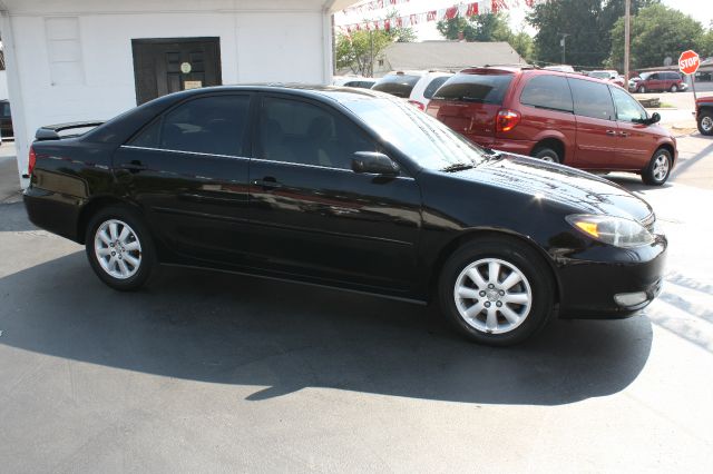 Toyota Camry 2004 photo 2