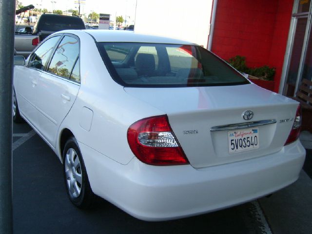 Toyota Camry 2004 photo 2