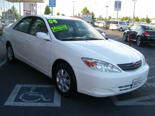 Toyota Camry 2004 photo 3