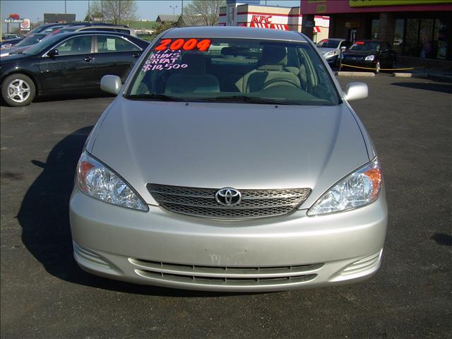 Toyota Camry 4x4 STX Sedan