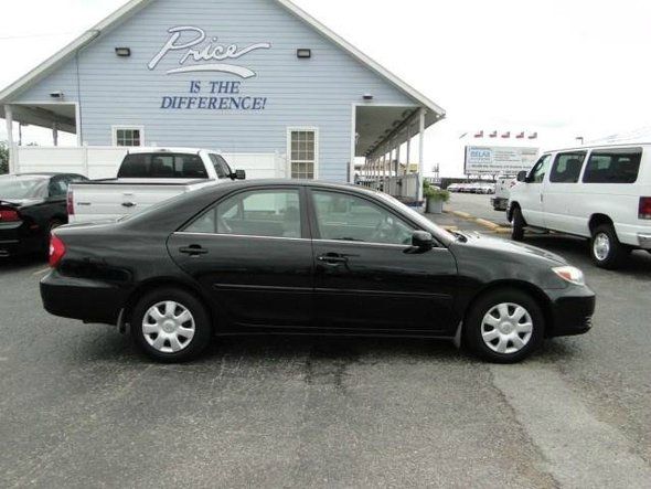 Toyota Camry 2004 photo 17