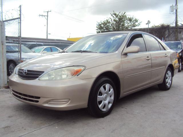 Toyota Camry 2004 photo 2