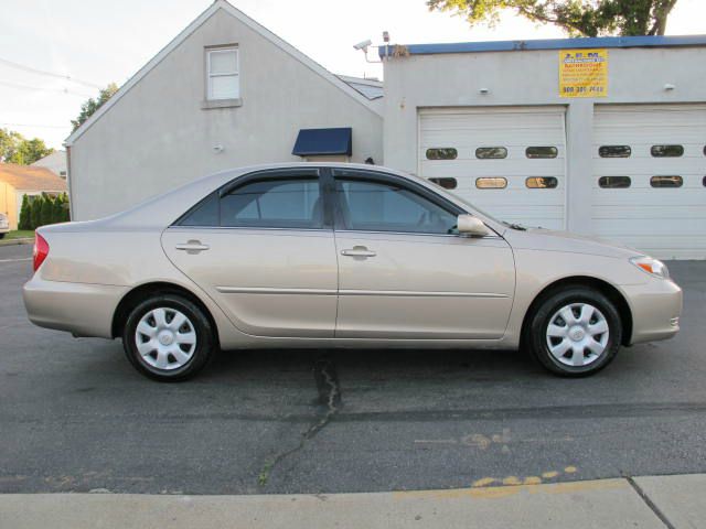 Toyota Camry 2004 photo 1