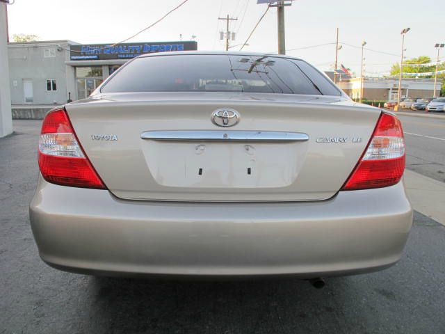 Toyota Camry 2004 photo 14