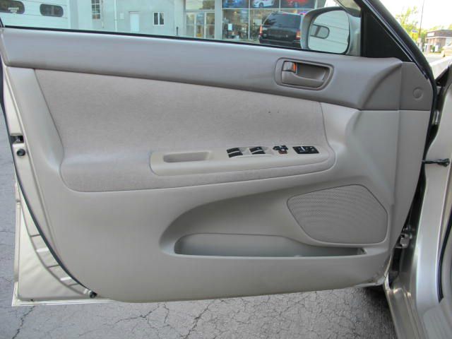 Toyota Camry 2004 photo 22