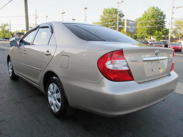 Toyota Camry 2004 photo 24