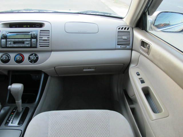 Toyota Camry 2004 photo 31