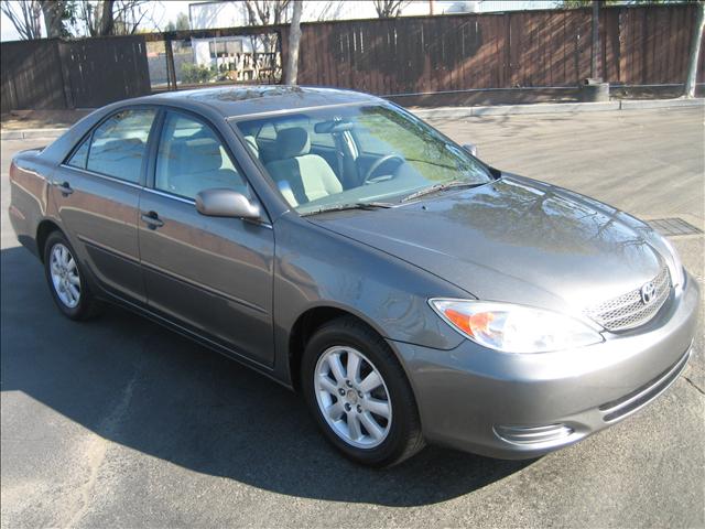 Toyota Camry 2004 photo 1