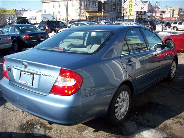 Toyota Camry 2004 photo 2