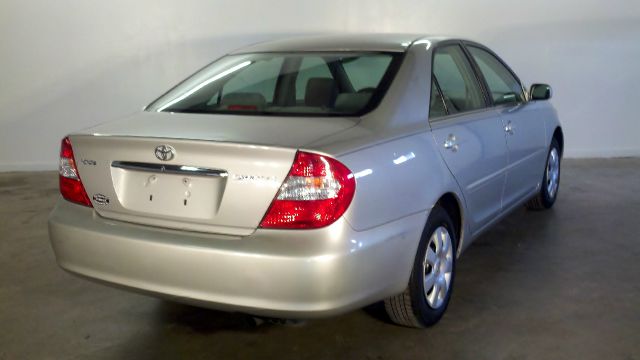 Toyota Camry 2004 photo 8