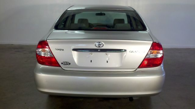 Toyota Camry 2004 photo 9