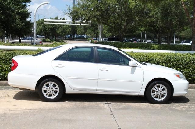 Toyota Camry 4dr Auto 3.6L FWD Wagon Unspecified