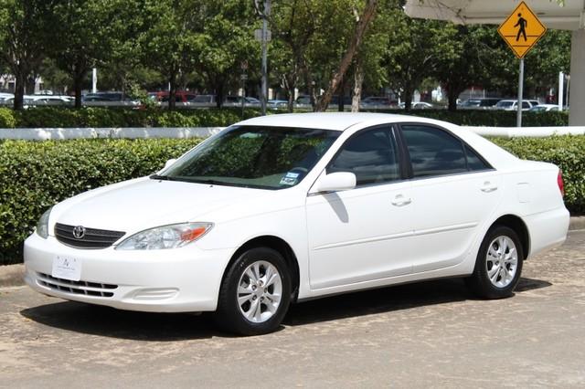 Toyota Camry 2004 photo 2