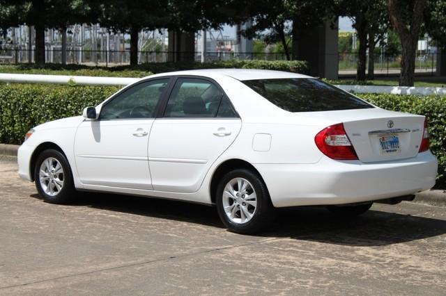 Toyota Camry 2004 photo 4